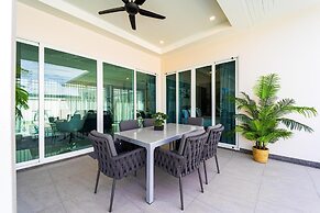Modern Villa 3BR - Great Location KL3