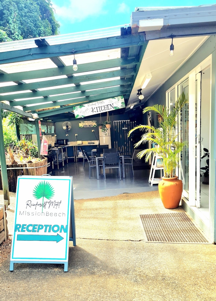 Rainforest Motel