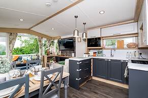 3 Bedroom Luxury Caravan