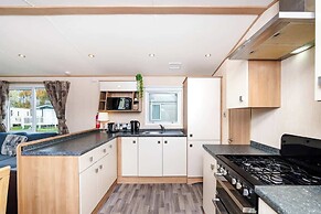 3 Bedroom Static Caravan-seton Sands