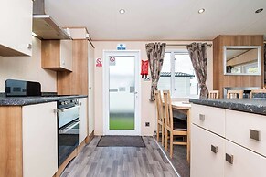 3 Bedroom Static Caravan-seton Sands