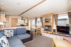 3 Bedroom Static Caravan-seton Sands