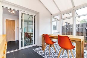 2bed House-free Parking