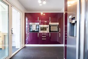 2bed House-free Parking