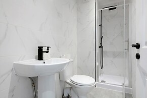 3bed House-free Parking