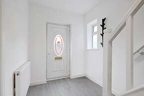 3bed House-free Parking