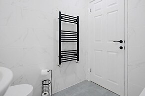 3bed House-free Parking