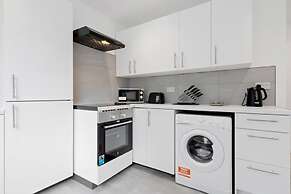 3bed House-free Parking