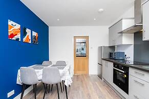 3 Bedroom Stylish Ground Floor Flat