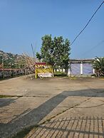 Lama Hotel Barabar