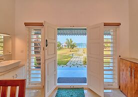 Ashtamudi Lake Villa by VOYE HOMES