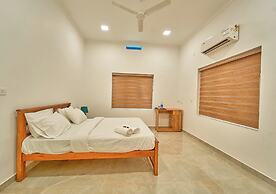 Ashtamudi Lake Villa by VOYE HOMES