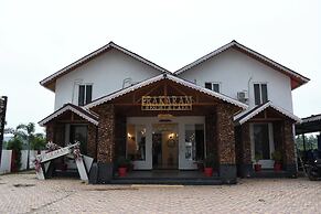PRAKARAM RESORT AND CAFE