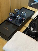 Uberzen Residence Hotel
