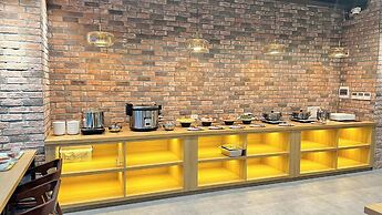 Uberzen Residence Hotel