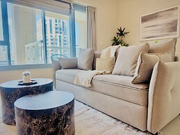Venduras Sleek 1BR Near Burj Khalifa