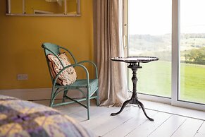 Greengates Nature Filled Escape