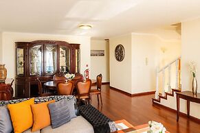 Armando House Ocean View