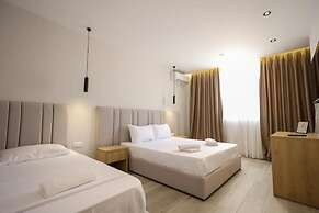 Blue Studios By Comfort Suites