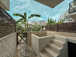 TWT CONDOS