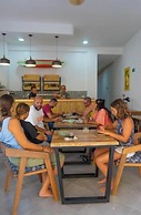 Dar Makai Surf Hotel