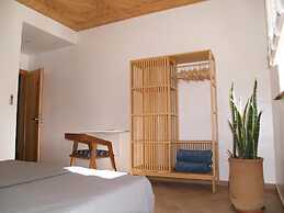 Dar Makai Surf Hotel