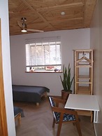 Dar Makai Surf Hotel