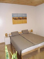 Dar Makai Surf Hotel