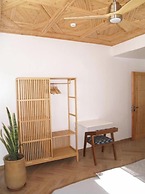 Dar Makai Surf Hotel