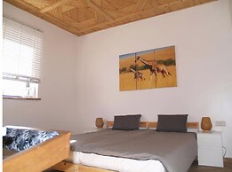 Dar Makai Surf Hotel
