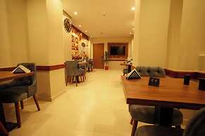 Sama Hotel Sherif Bash