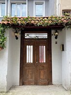 ASMAALTI GUEST HOUSE