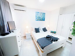 MINI BEACH STUDIOS
