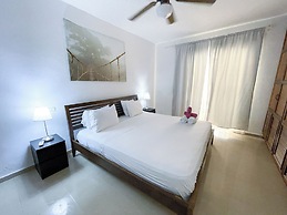 MINI BEACH STUDIOS