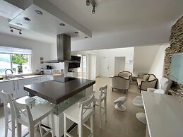 MINI BEACH STUDIOS