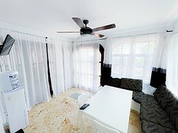 MINI BEACH STUDIOS