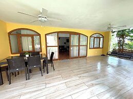 MINI BEACH STUDIOS