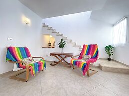 MINI BEACH STUDIOS