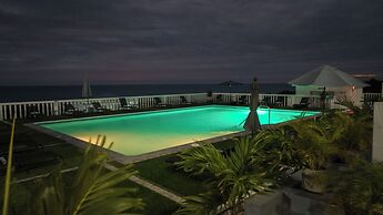 Majestic Heights Bed & Breakfast