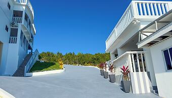 Majestic Heights Bed & Breakfast