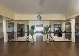 Majestic Heights Bed & Breakfast