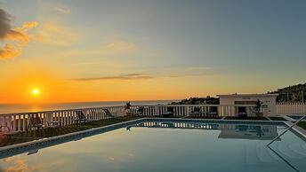 Majestic Heights Bed & Breakfast