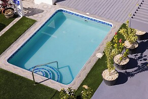 Majestic Heights Bed & Breakfast