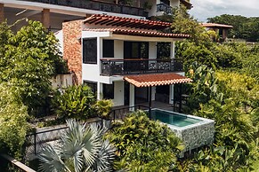 Hotel Antara Resort