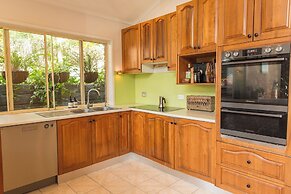 Tropic Lodge by Charlesworth