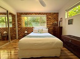 Tropic Lodge by Charlesworth