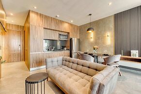 Luxury Studio - Pool - Revolution Monument View
