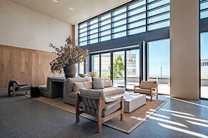 Luxury Studio - Revolution Monument View - Gym