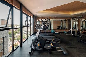 Centric 2 BR Condo - Gym - Open Air Cinema
