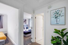 Isher 3 Bedroom 2 Bath Hse with Parking